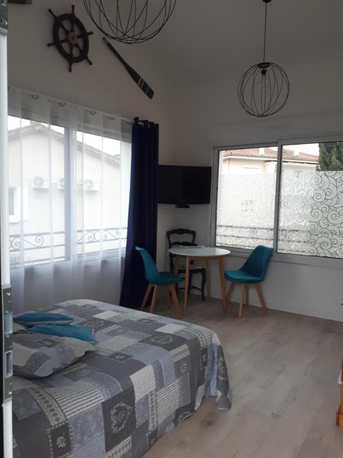 Joli studio entre la mer et la ville Hyères Extérieur photo